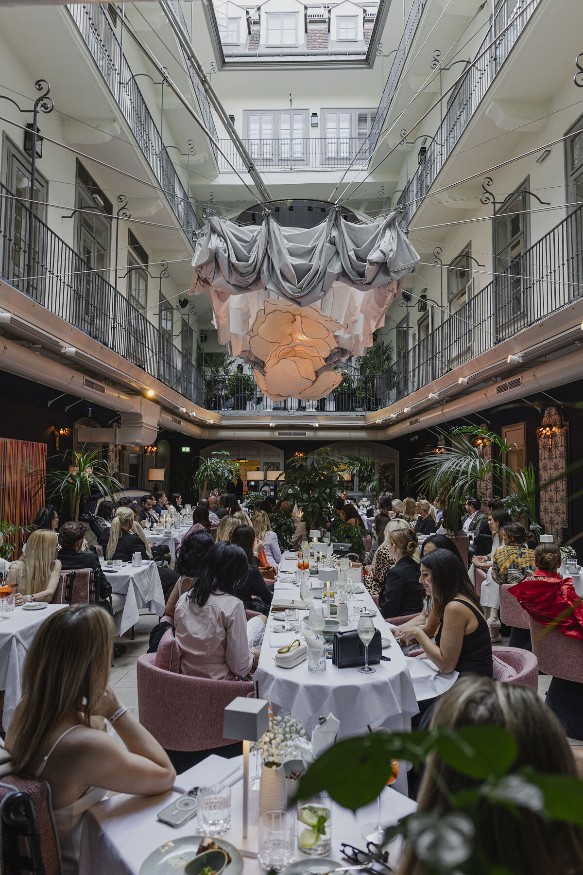MINDFUL WOMENS CIRLCE_The Leo Grand Hotel_Daniel Schaler_182