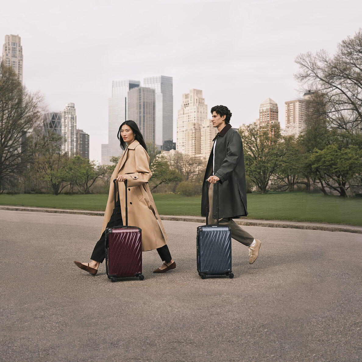 TUMI_FW25Seasonal_19DLiteIntl_Wine_Pavement_Euro 790.00