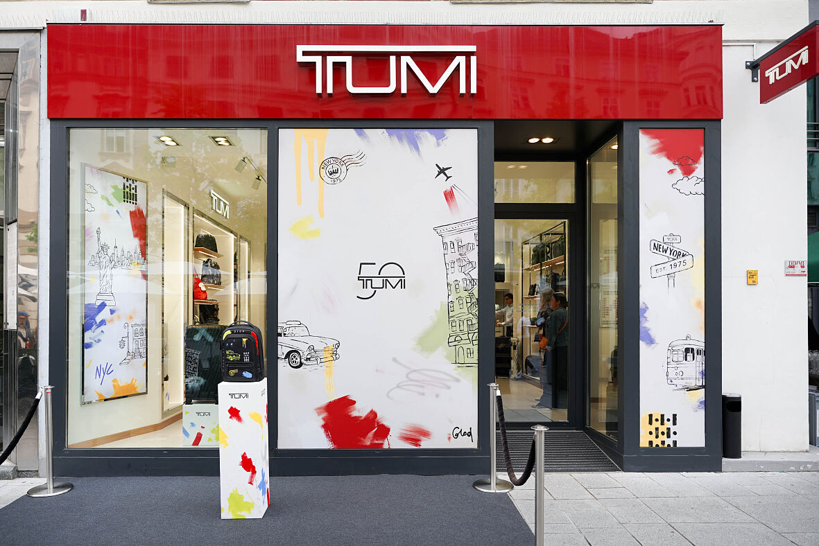 TUMI x GLOD_LiveArtPerformanceEvent_100925_Vienna©DIVINECOMMUNICATIONS_19_ Harrison Bradner Rucksack by GLOD