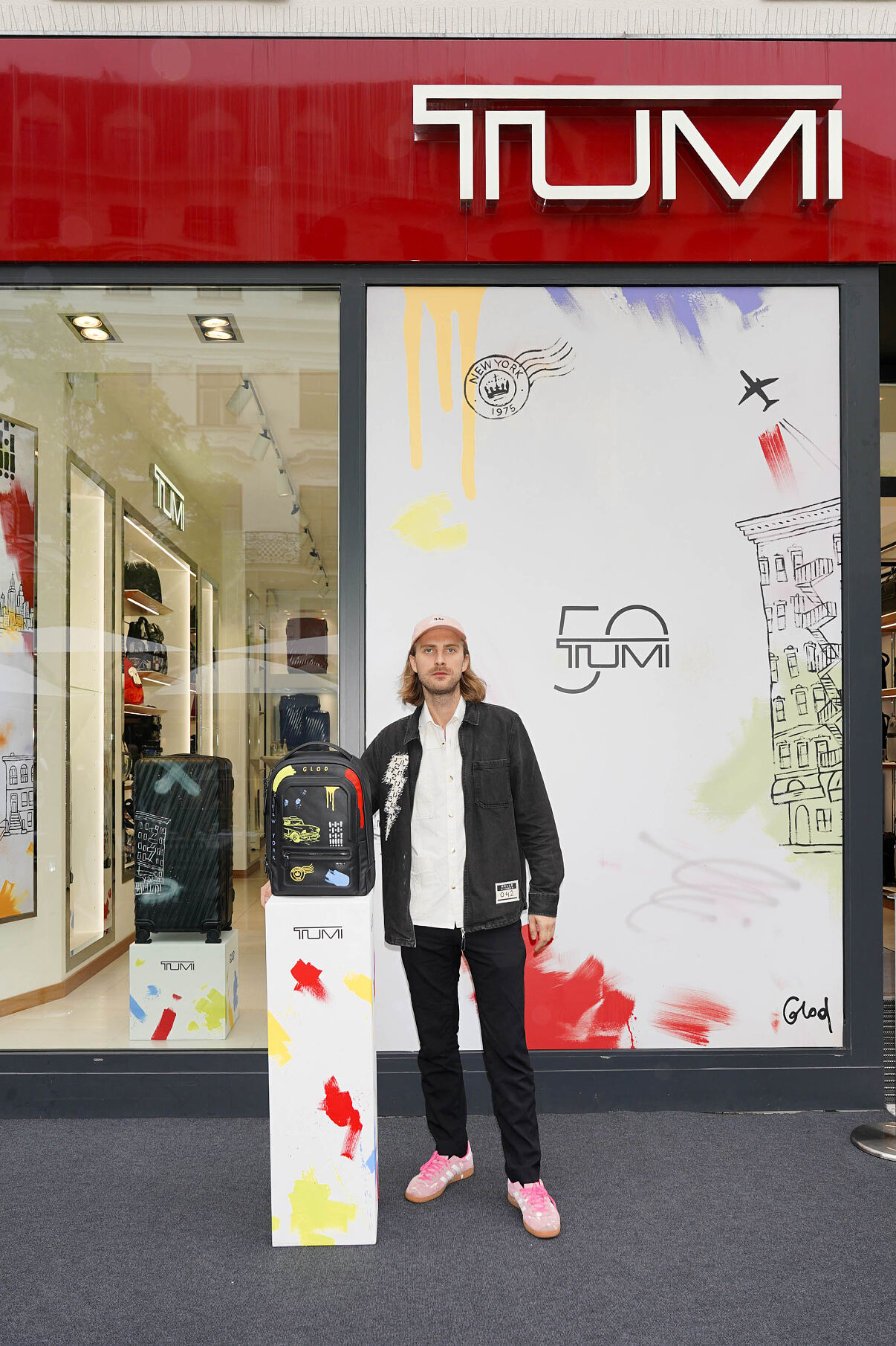 TUMI x GLOD_LiveArtPerformanceEvent_100925_Vienna©DIVINECOMMUNICATIONS_Marcin Glod Artist