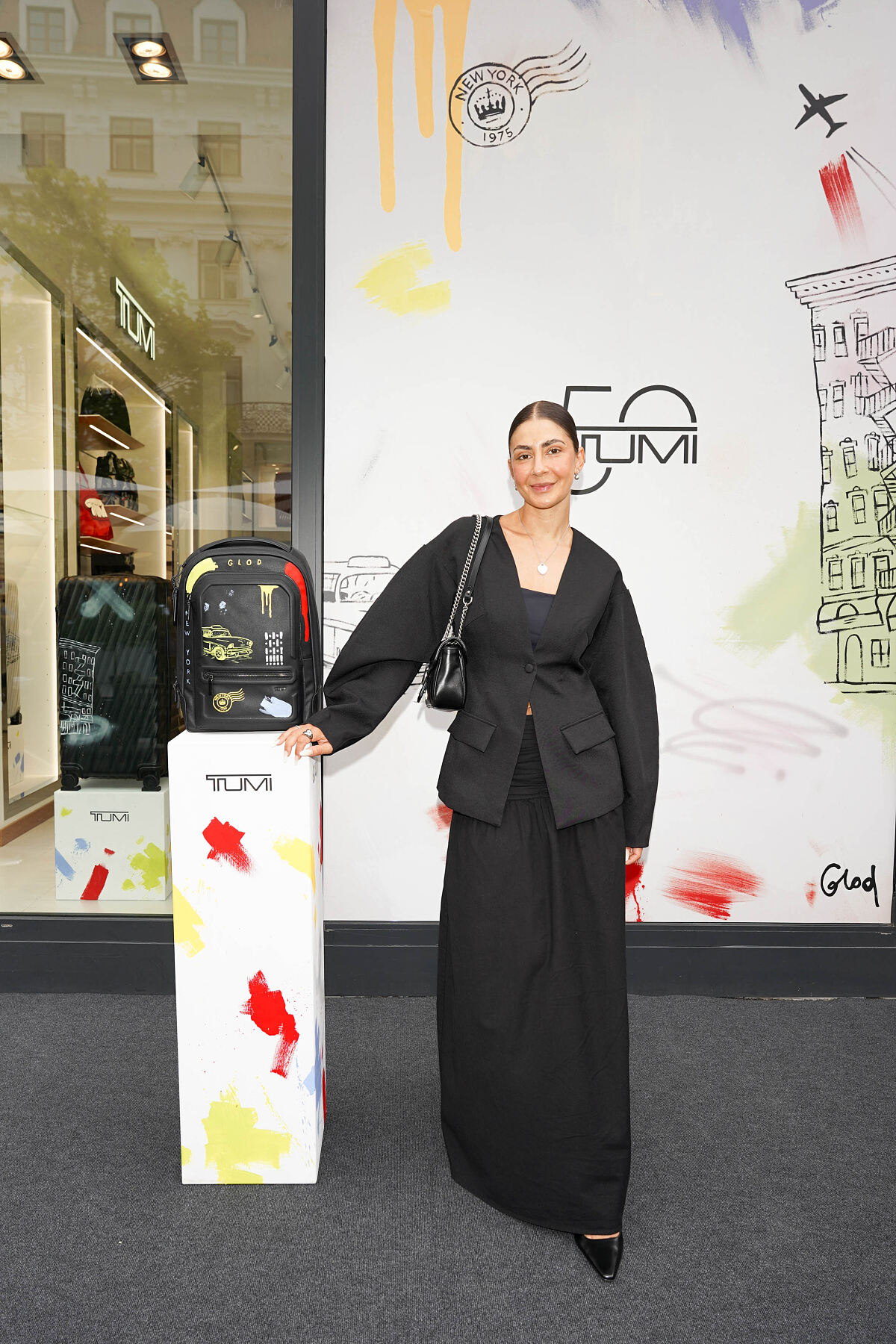 TUMI x GLOD_LiveArtPerformanceEvent_100925_Vienna©DIVINECOMMUNICATIONS_32_Valentina Volcich Content Creator