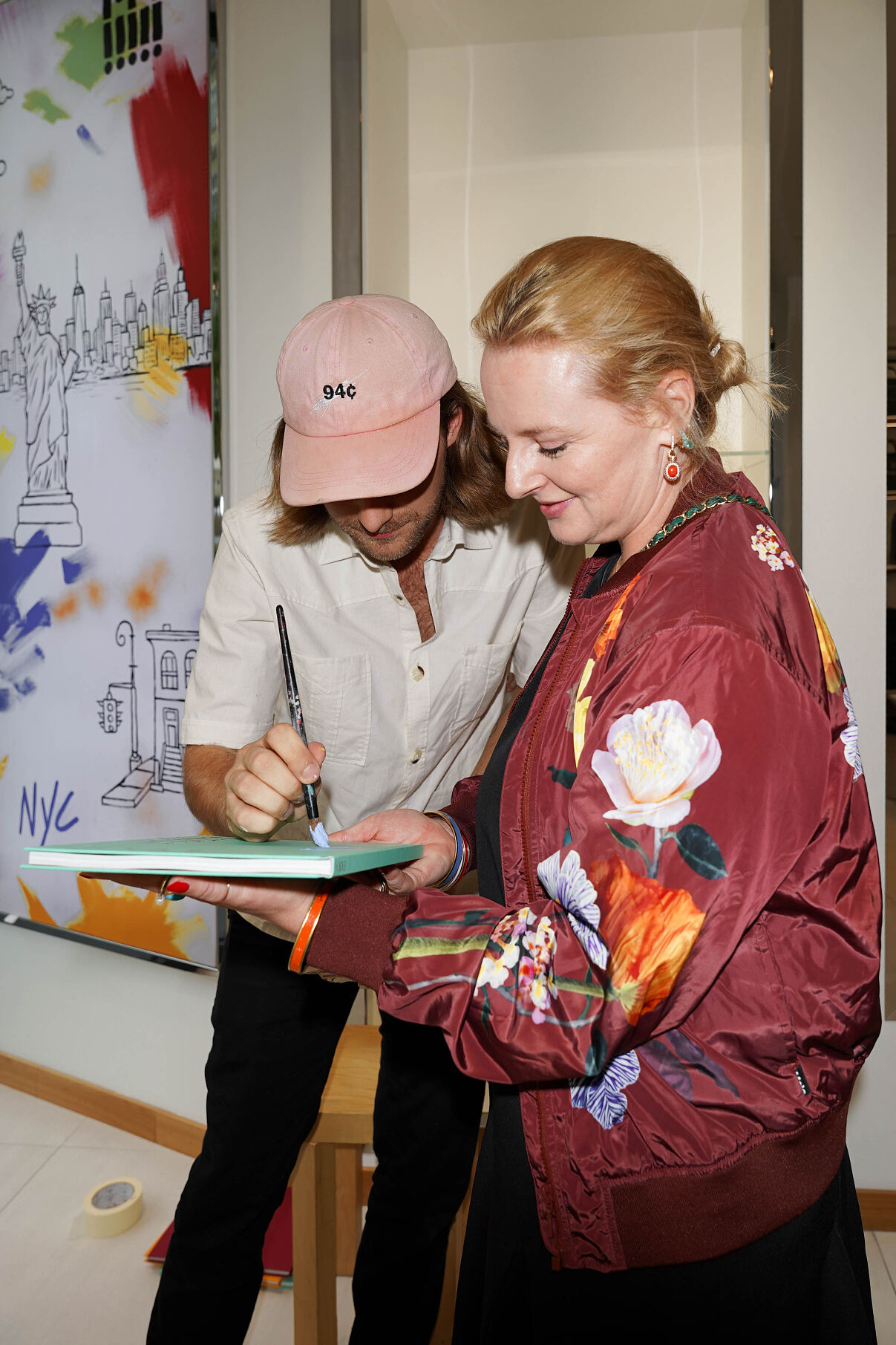 TUMI x GLOD_LiveArtPerformanceEvent_100925_Vienna©DIVINECOMMUNICATIONS_Marcin Glod Artist FANA BOOKAZINE