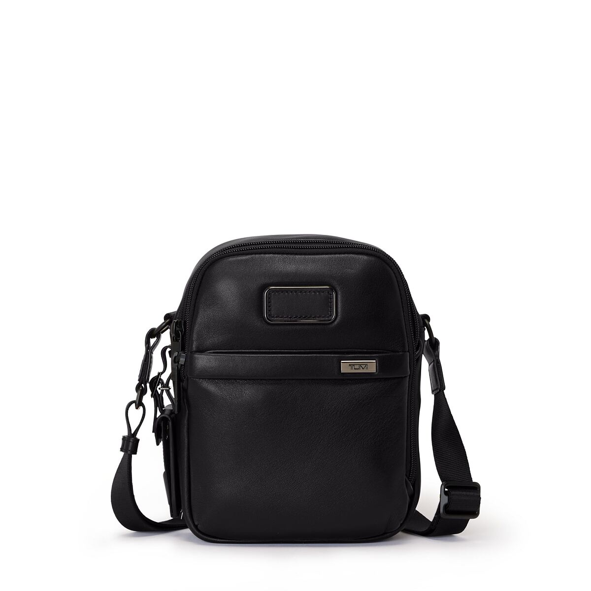 TUMI_Alpha 4_ Small crossbody_black leather_€350